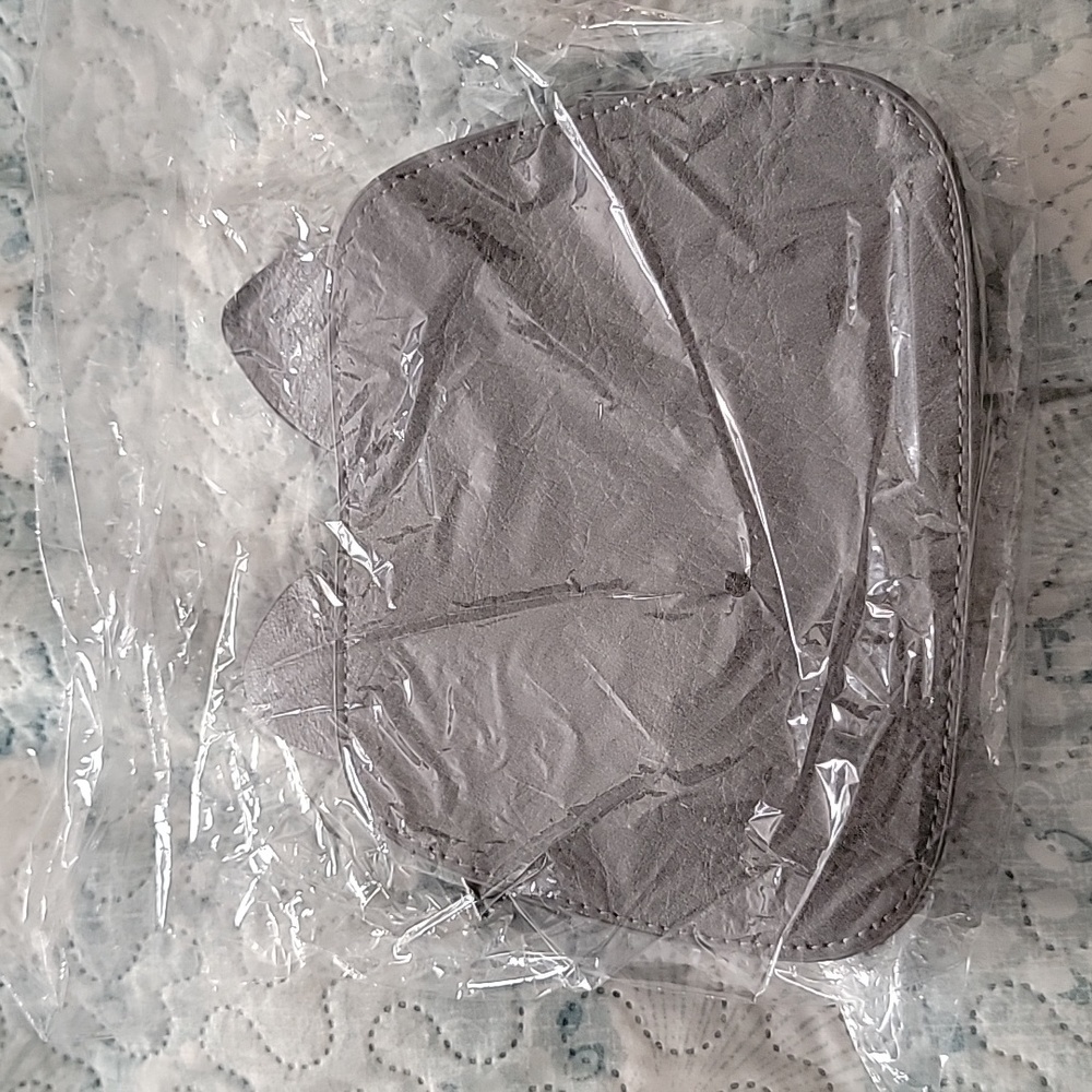 NWT- small cat purse